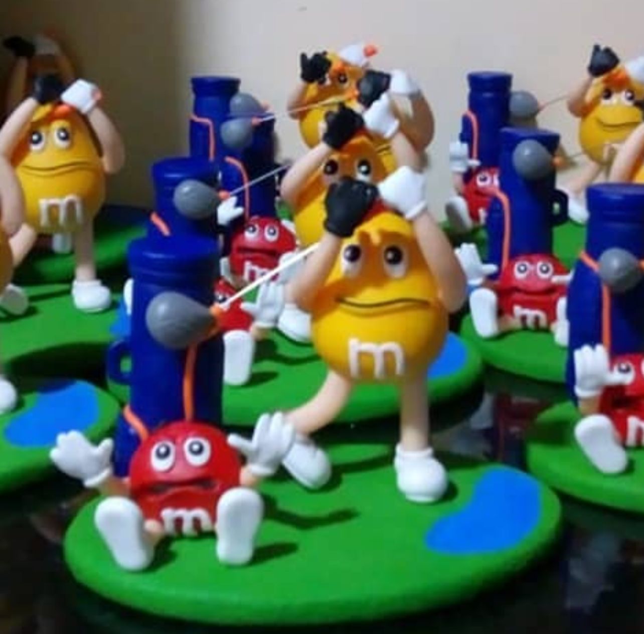 Trofeos en Plastilina y Porcelanicrom - Imagen 6